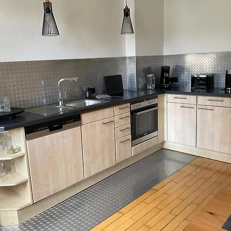 Idyllische Stadtwohnung Im Gruenen Appartement *